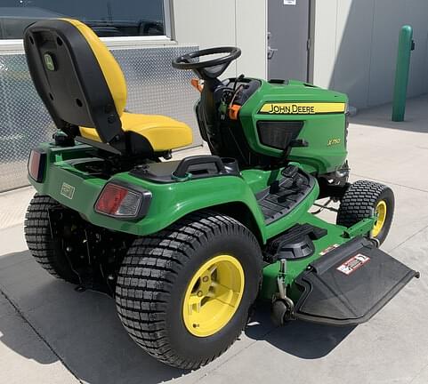 Image of John Deere X750 equipment image 2