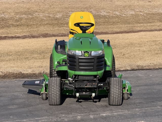 Image of John Deere X750 equipment image 1
