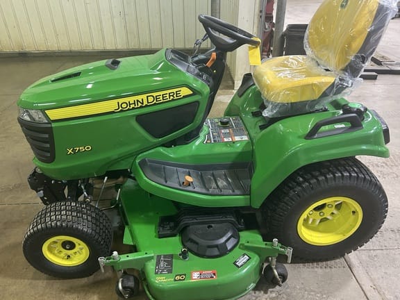 2023 John Deere X750 Equipment Image0