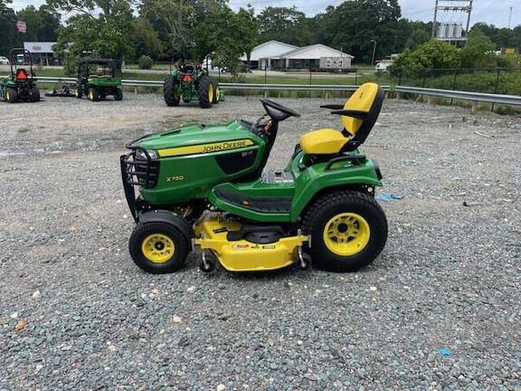 Image of John Deere X750 equipment image 1