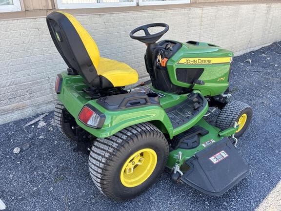 Image of John Deere X750 equipment image 4