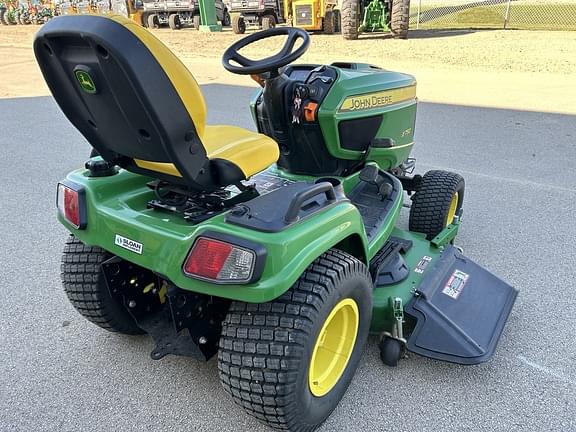 Image of John Deere X750 equipment image 3