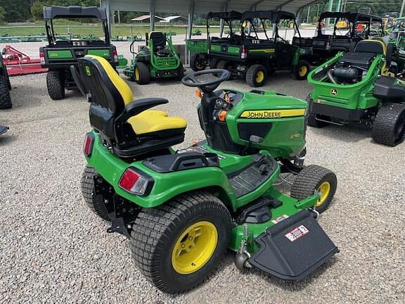 Image of John Deere X750 equipment image 2