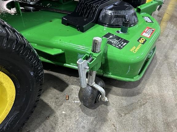 Image of John Deere X750 equipment image 4