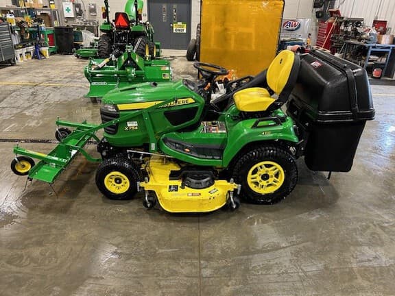 Image of John Deere X754 Primary image