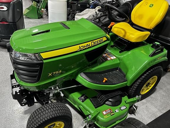 Image of John Deere X754 Image 1
