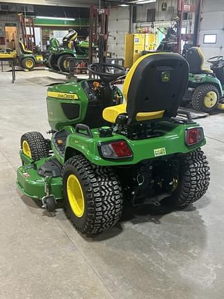 Image of John Deere X758 equipment image 4