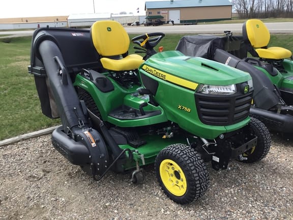 2023 John Deere X758 Equipment Image0