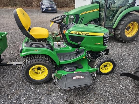 Image of John Deere X758 equipment image 2