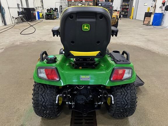 Image of John Deere X758 equipment image 4
