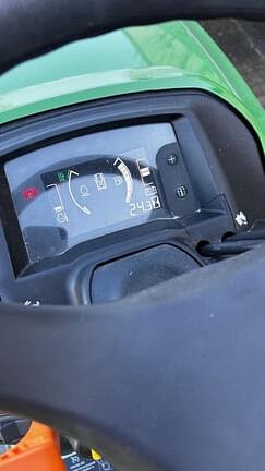 Image of John Deere X758 equipment image 2