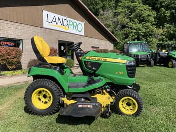 Main image John Deere X758