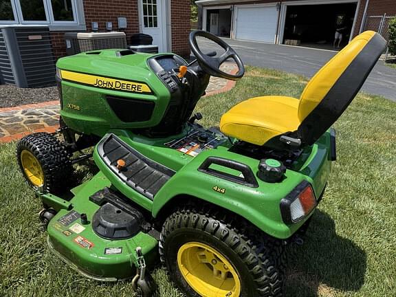 Image of John Deere X758 equipment image 2