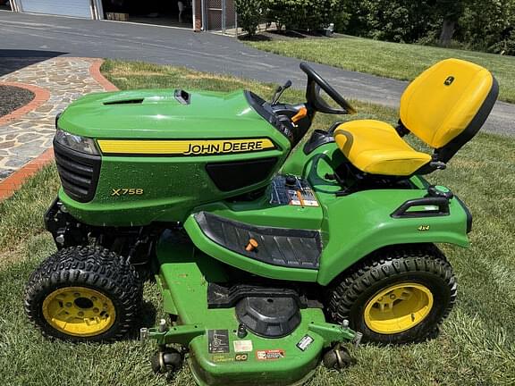 Image of John Deere X758 equipment image 1
