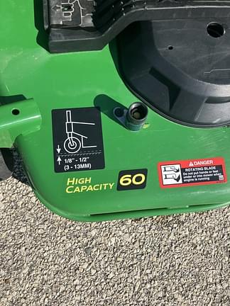 Image of John Deere X758 equipment image 4