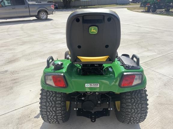 Image of John Deere X758 equipment image 3