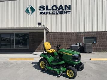 Main image John Deere X758
