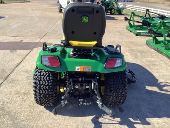 Image of John Deere X758 equipment image 1