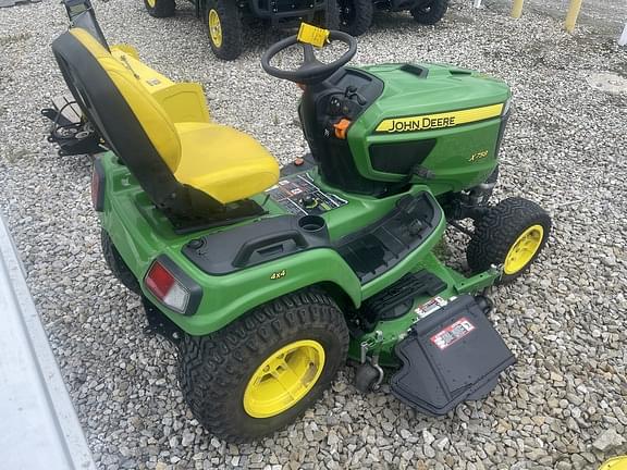 Image of John Deere X758 equipment image 4