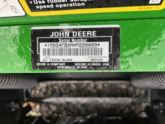 Image of John Deere X758 equipment image 4