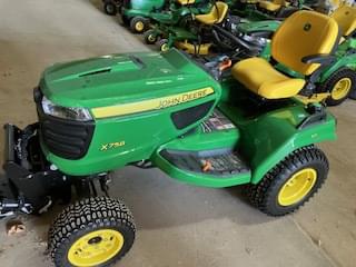 Main image John Deere X758