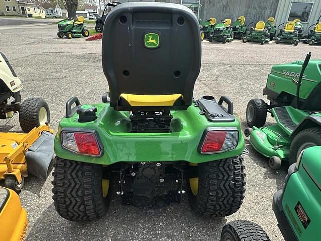 Image of John Deere X758 equipment image 4