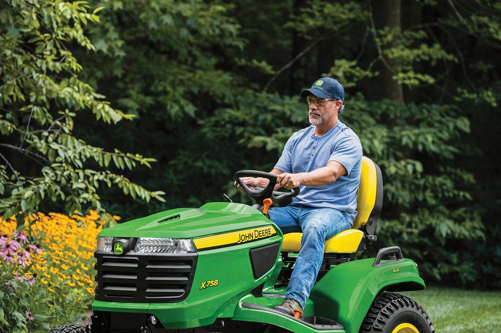 Image of John Deere X758 Primary Image