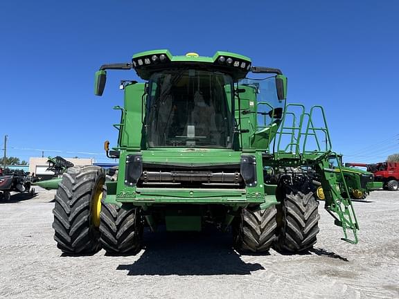 Image of John Deere X9 1000 equipment image 2