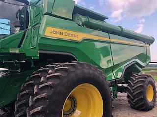 Image of John Deere X9 1000 equipment image 3