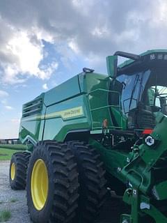 Image of John Deere X9 1000 equipment image 1