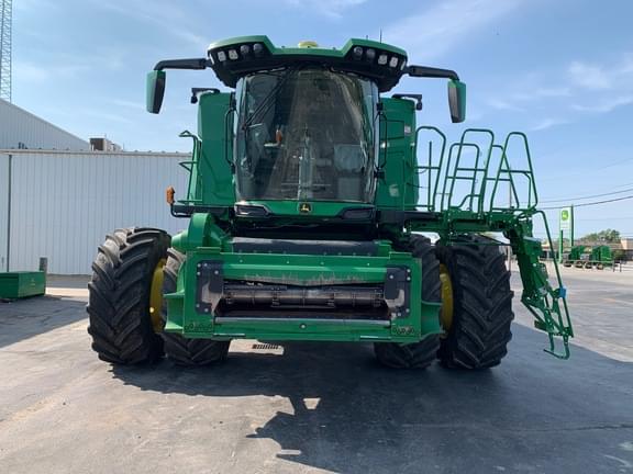 Image of John Deere X9 1000 equipment image 3