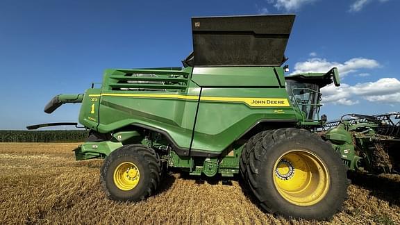 Image of John Deere X9 1000 Primary image