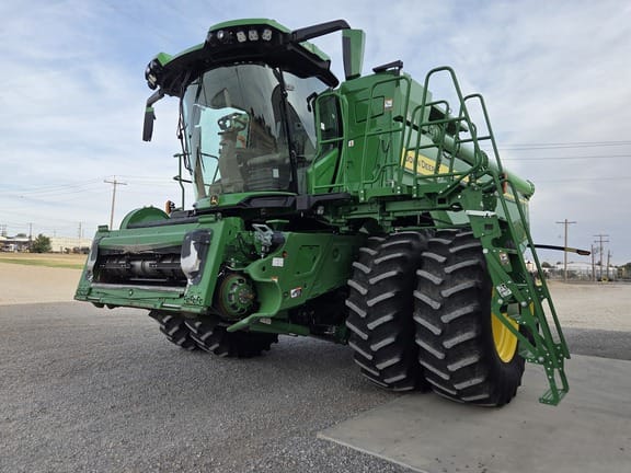 2023 John Deere X9 1000 Equipment Image0