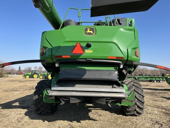 Image of John Deere X9 1000 equipment image 4