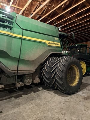 2023 John Deere X9 1000 Image