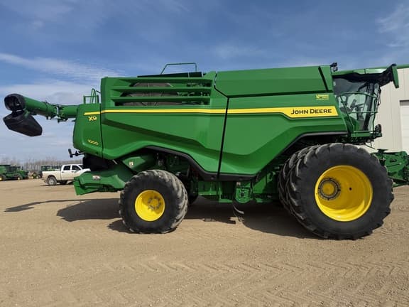 Image of John Deere X9 1000 Primary image