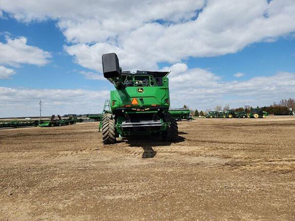 Image of John Deere X9 1000 equipment image 3