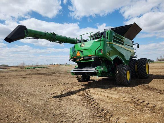 Image of John Deere X9 1000 equipment image 4