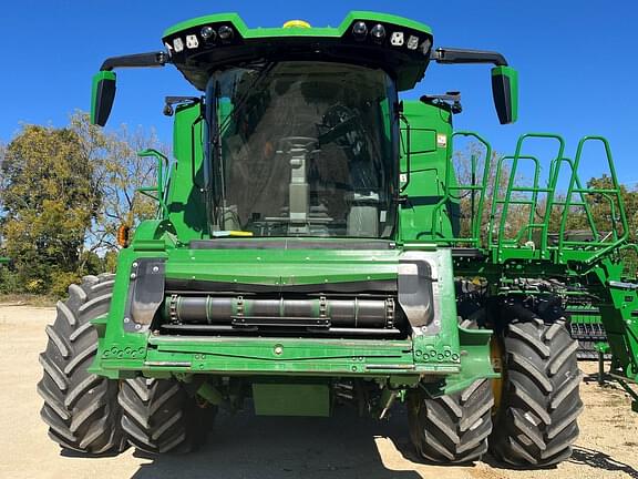 Image of John Deere X9 1000 equipment image 2