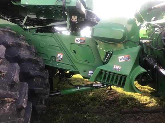 Image of John Deere X9 1000 equipment image 4