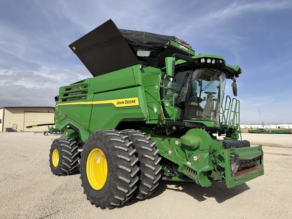 2023 John Deere X9 1000 Equipment Image0