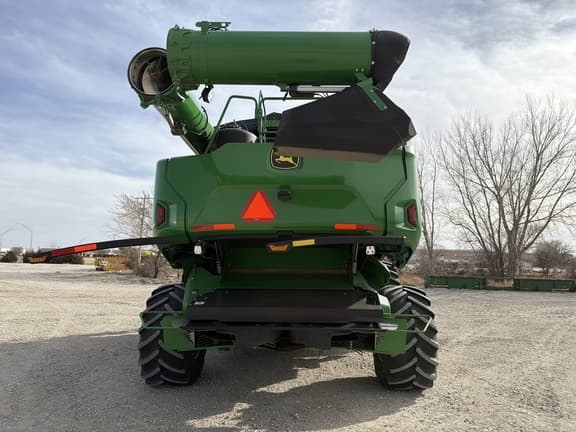 Image of John Deere X9 1000 equipment image 4