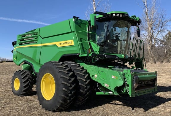 2023 John Deere X9 1000 Equipment Image0