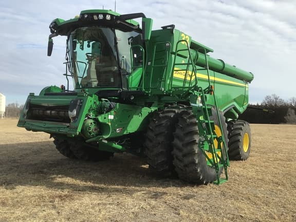 Image of John Deere X9 1000 Primary image