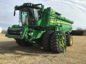 2023 John Deere X9 1000 Image