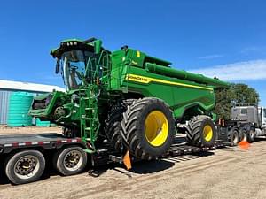 2023 John Deere X9 1000 Image