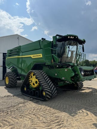 2023 John Deere X9 1000 Equipment Image0