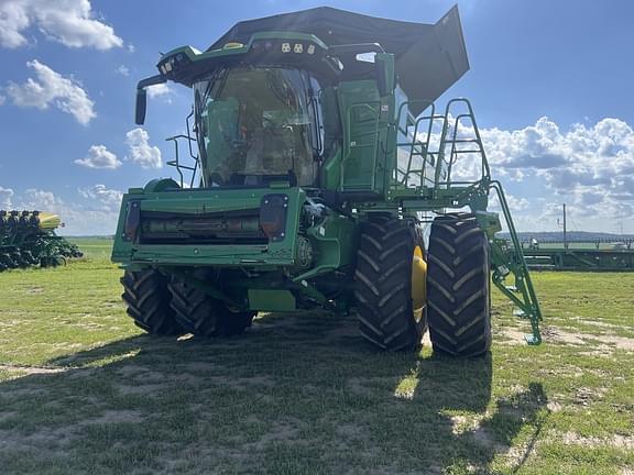 Image of John Deere X9 1000 equipment image 4