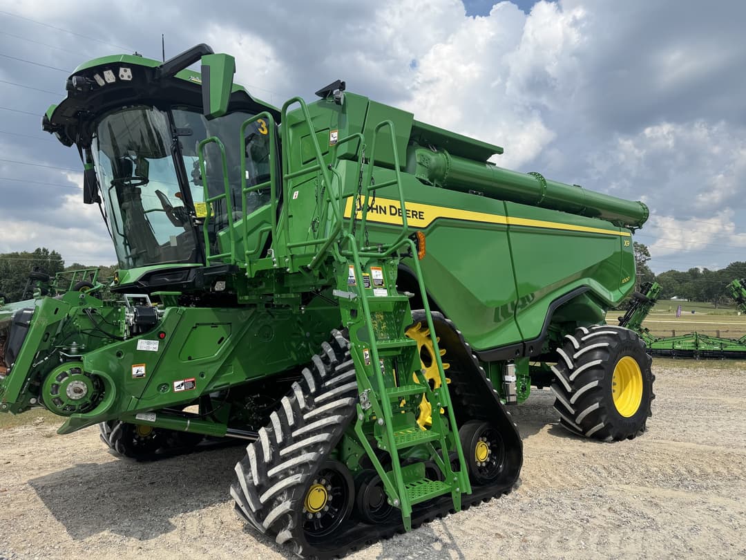 Image of John Deere X9 1000 Image 0