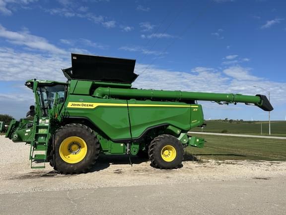Image of John Deere X9 1000 Primary image